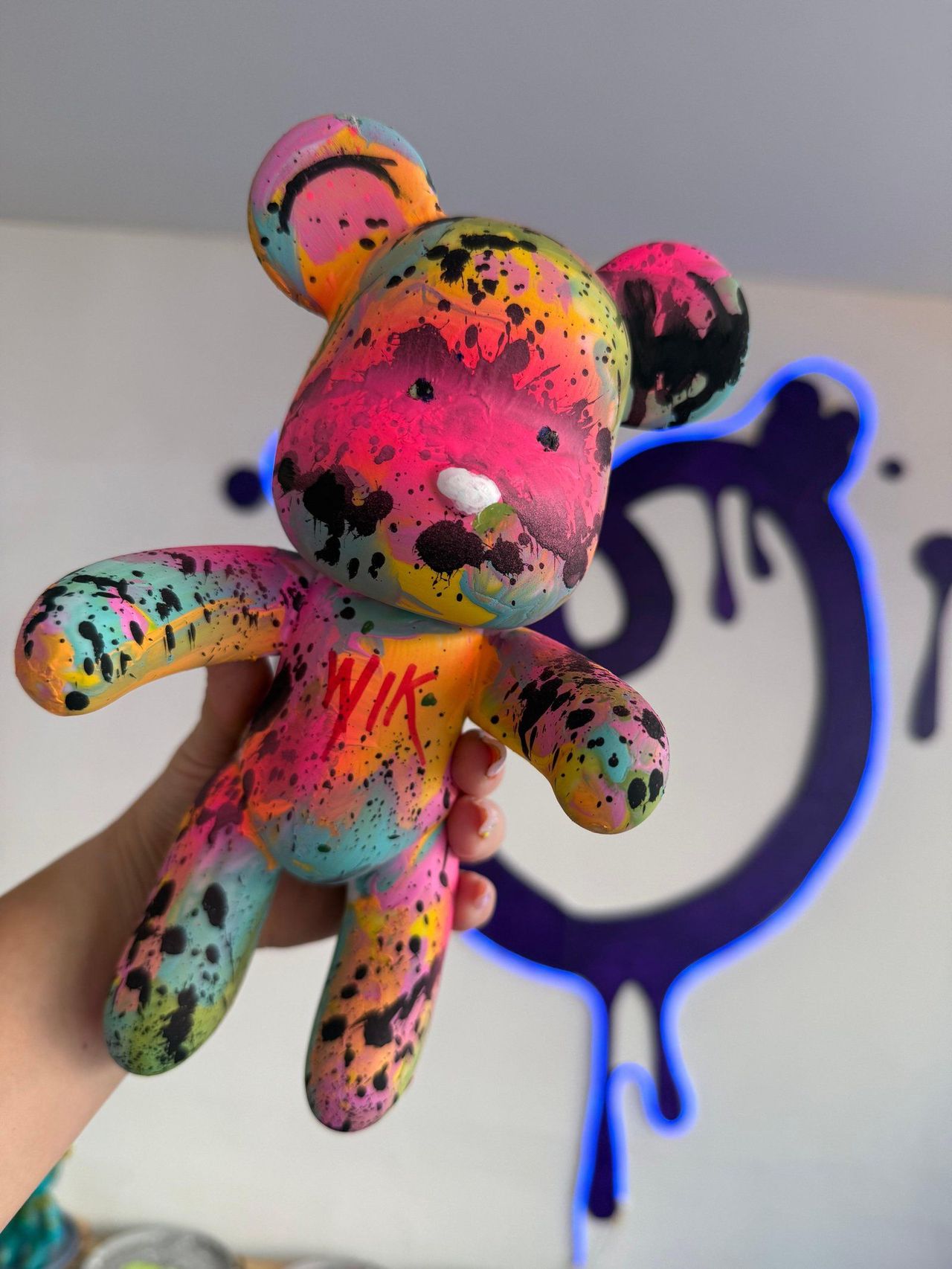Peins ton ours design à l’Art Vibes Atelier Luzern