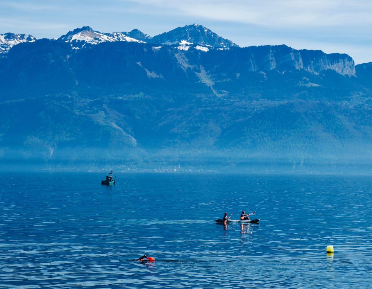 Teambuilding Kajak Tour auf dem Genfersee