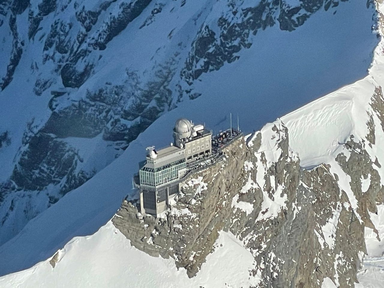 Jungfraujoch Gletscher Rundflug im Helikopter mit Gletscherlandung ab Buttwil