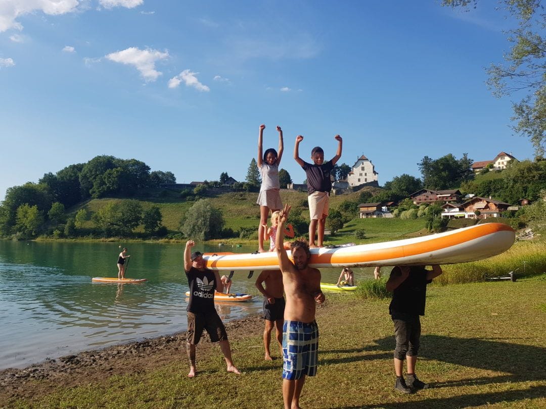 SUP Miete für Gruppen auf dem Greyerzersee