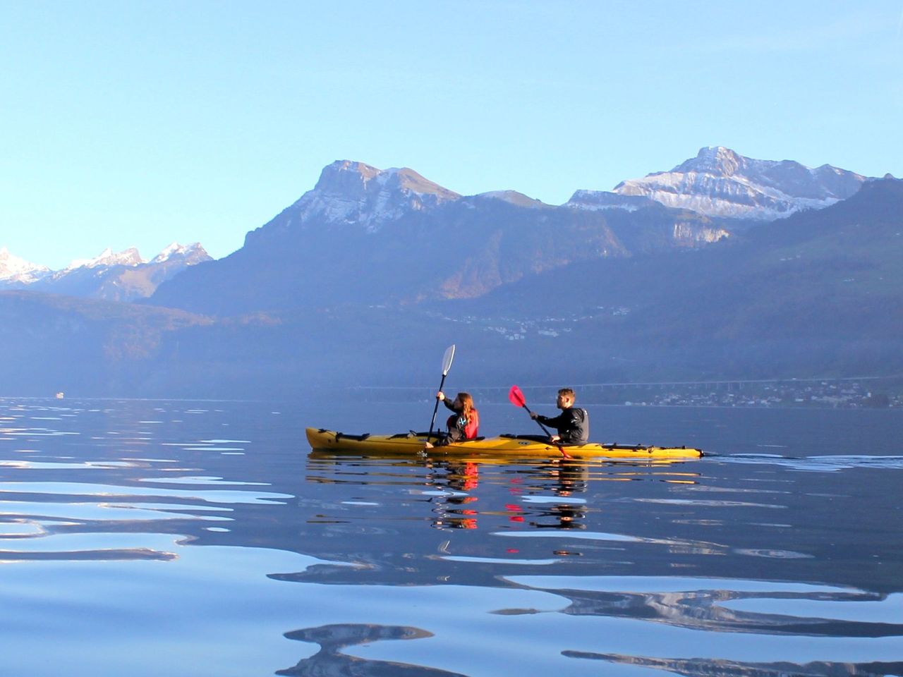 Winter Kajak Trip Vierwaldstättersee