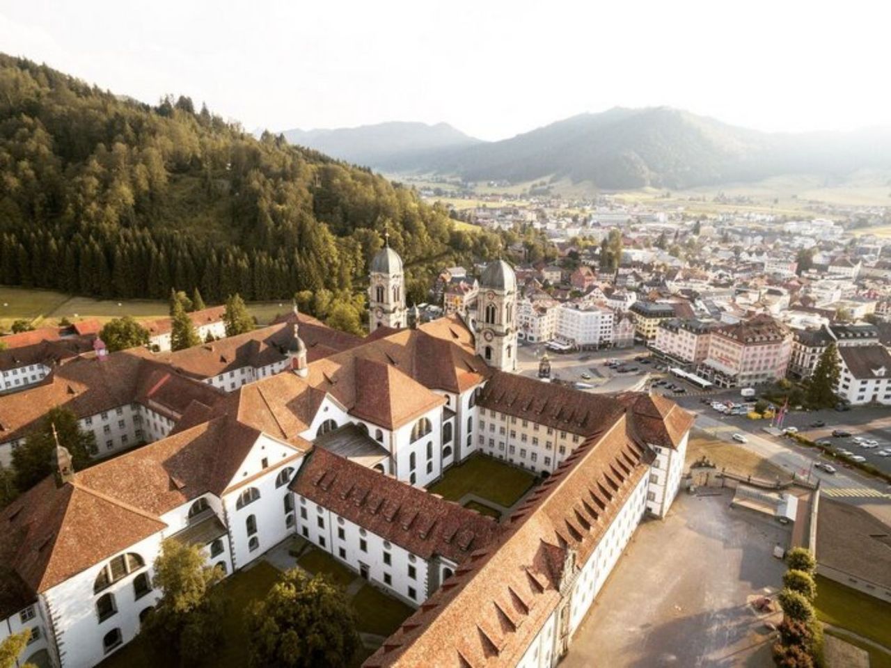 Ab Zürich: Tagestour Schloss, Käse und Schokolade