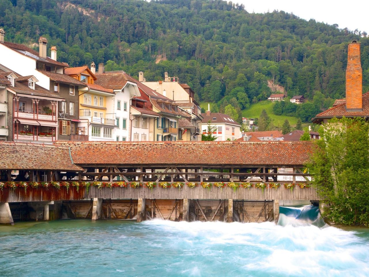 From Lauterbrunnen: private full-day tour to lakes, waterfalls, and mountain villages