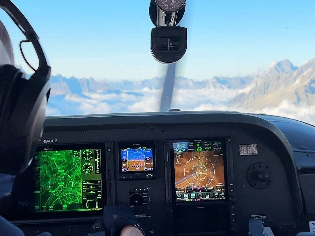 "Alpine Odyssey" 150 min Rundflug ab Buochs