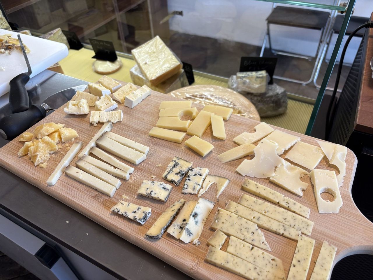 Schweizer Käse Degustation in Basel