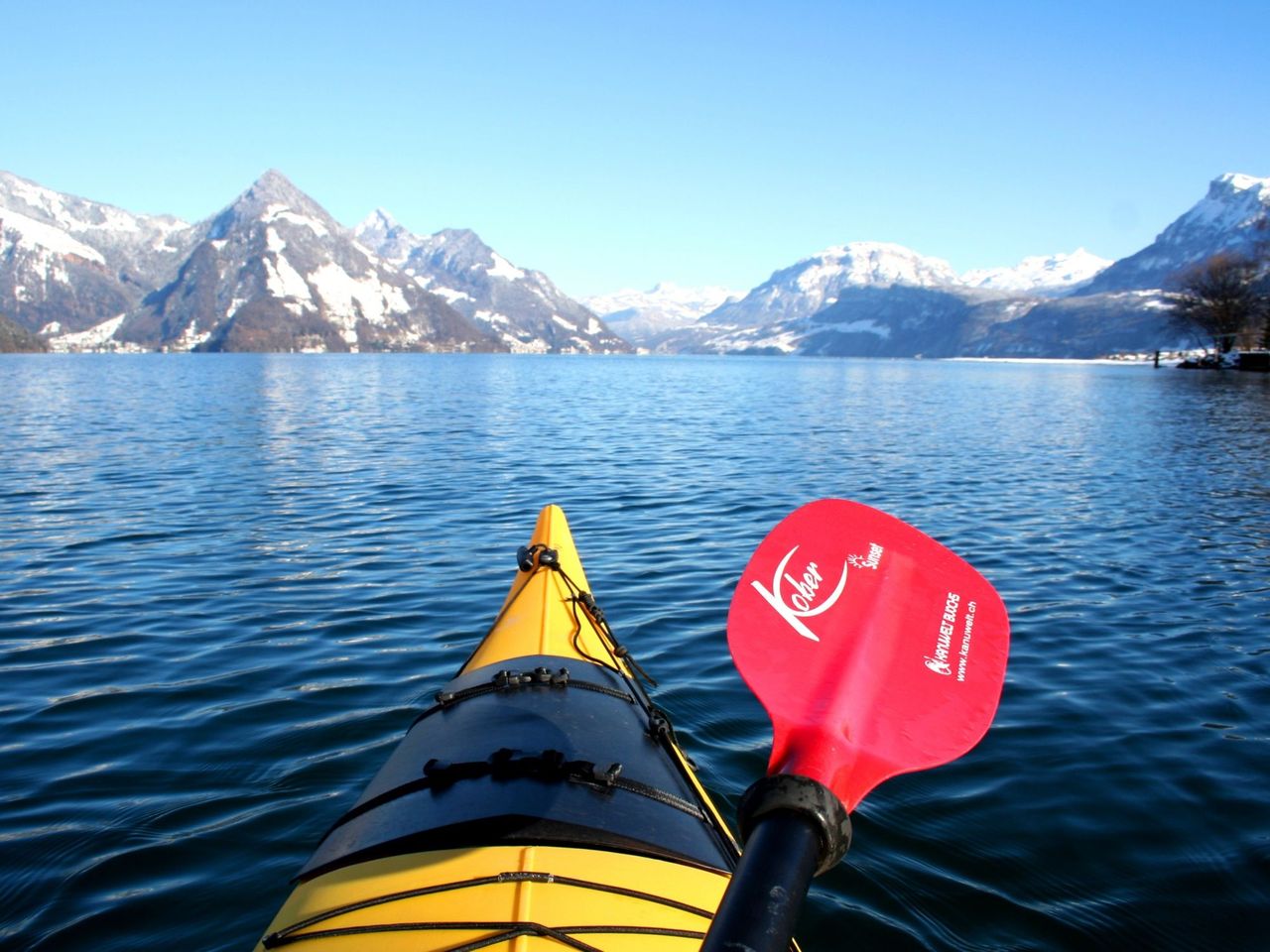 Winter Kajak Trip Vierwaldstättersee