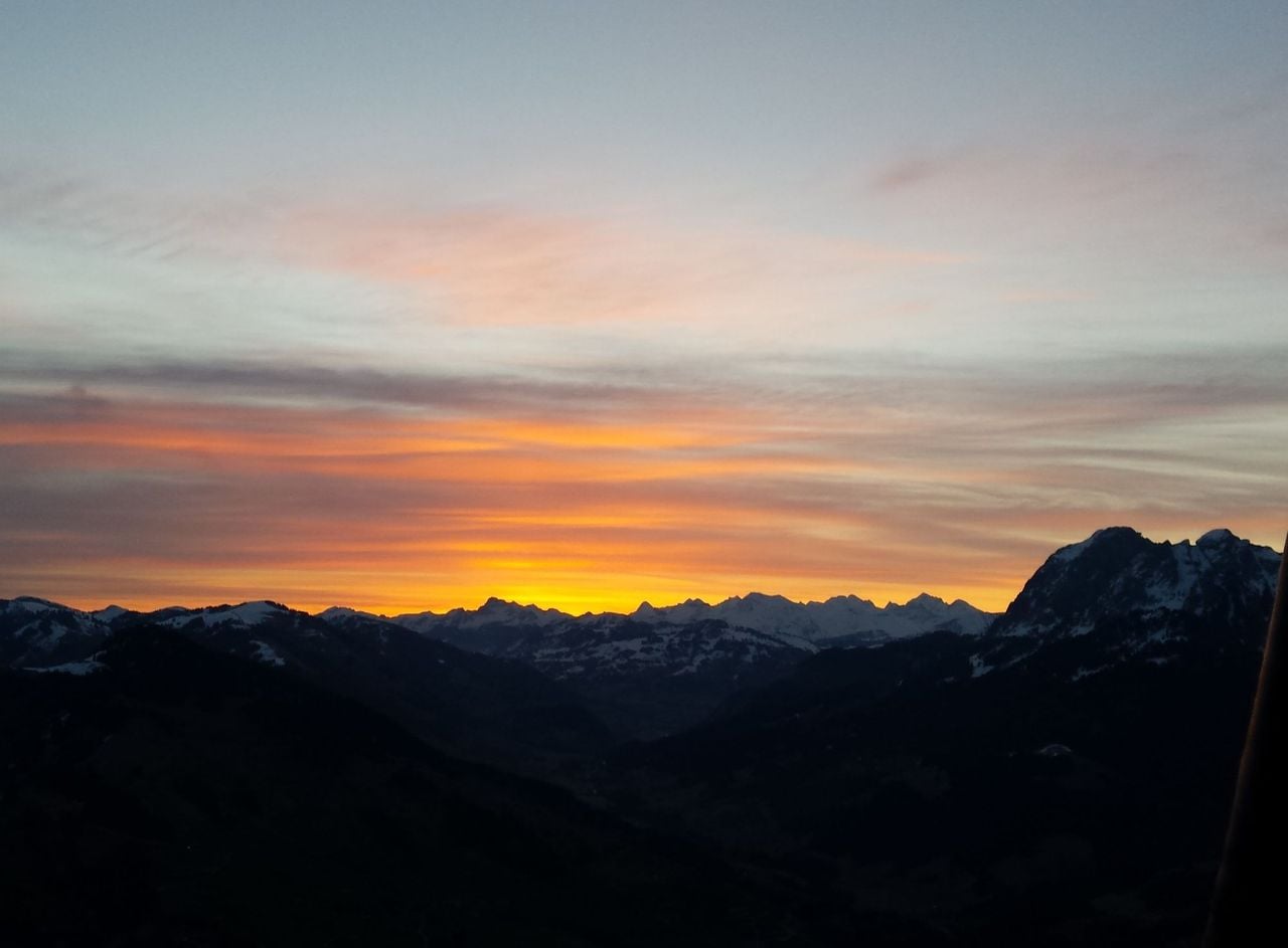 Ballon Abendflug über das Schweizer Mittelland ab Fribourg