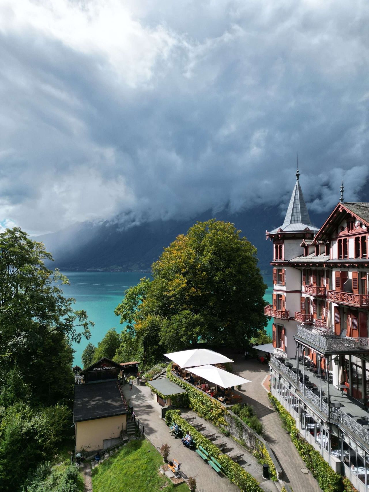 Randonnée privée d’une journée aux chutes du Giessbach depuis Interlaken