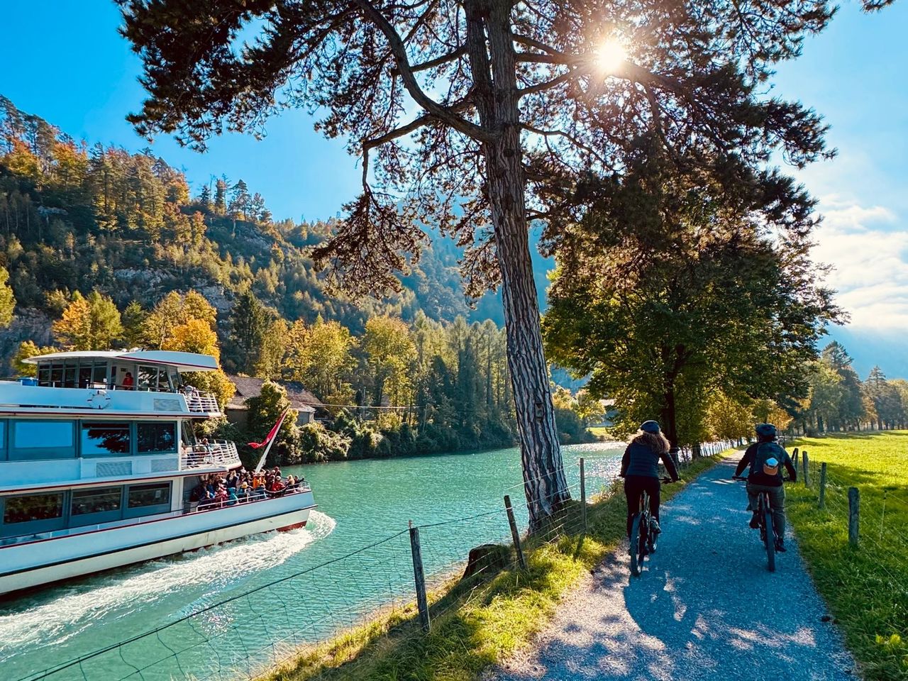 "Seen, Ruinen und Aussichtspunkte" - entdecke Interlaken mit dem E-Bike