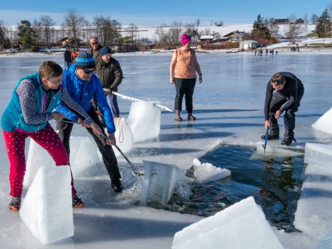 Eisbaden und Eislochbohren Workshop