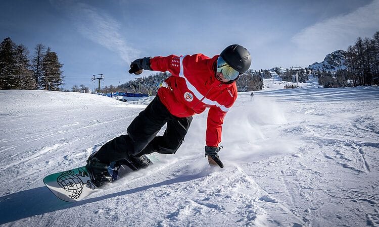 Cours de snowboard privé à Grächen pour 1 à 4 personnes
