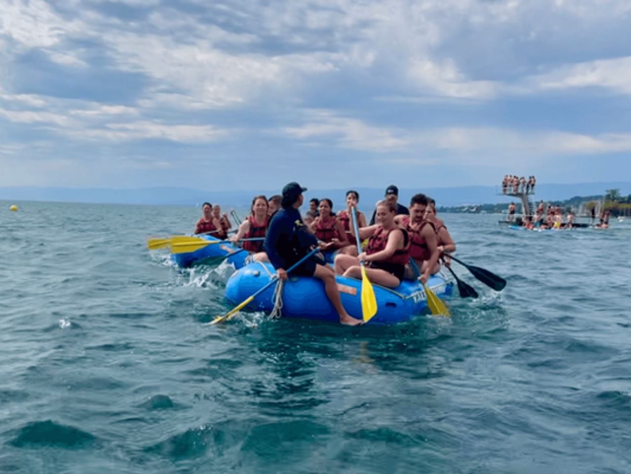 Teambuilding Rafting Tour auf dem Genfersee