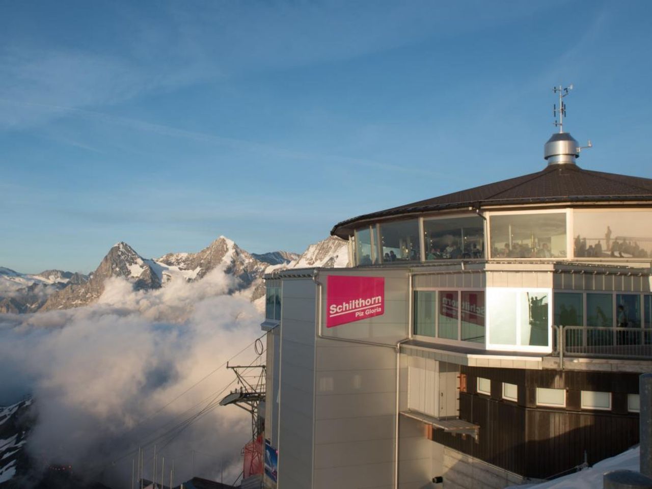 Ab Lausanne: Bustour nach Interlaken und zum Schilthorn