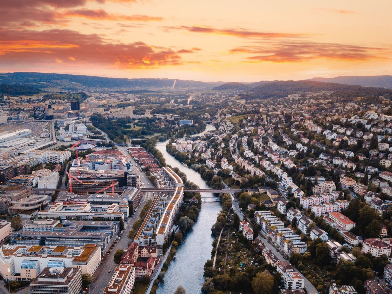 To Zurich Airport: Transfer by minibus