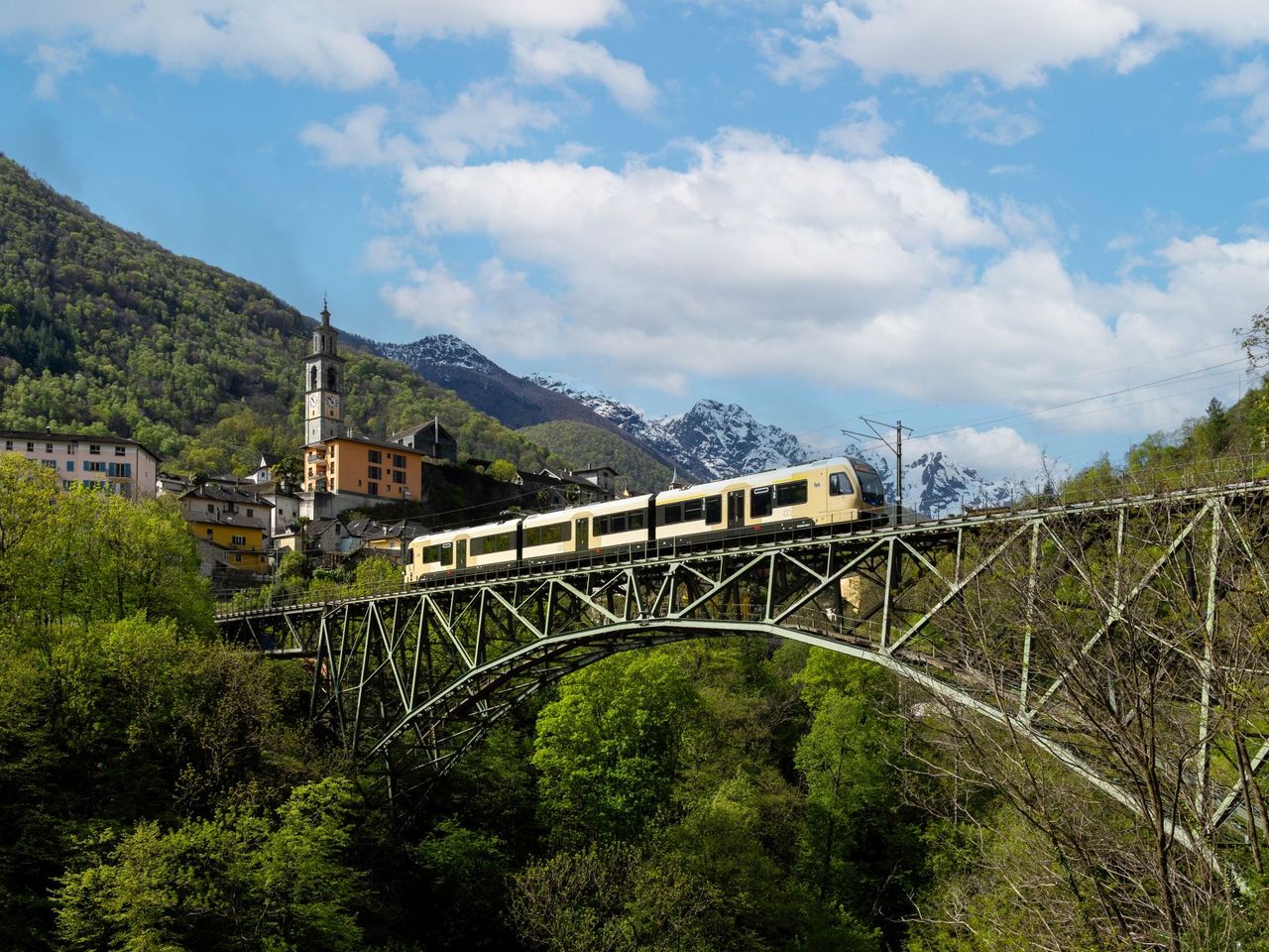 Centovalli Bahn Touristen-Ticket zwischen Domodossola und Locarno