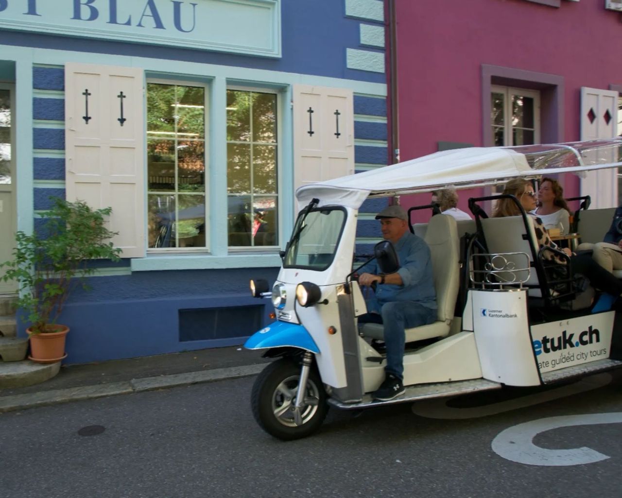 “Das Herz von Luzern” - Stadtrundfahrt mit dem Tuk Tuk in Luzern
