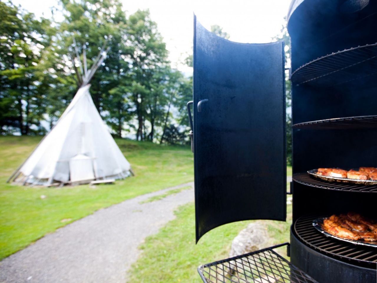 Bogenschiessen mit Oklahomagrill im Tipidorf