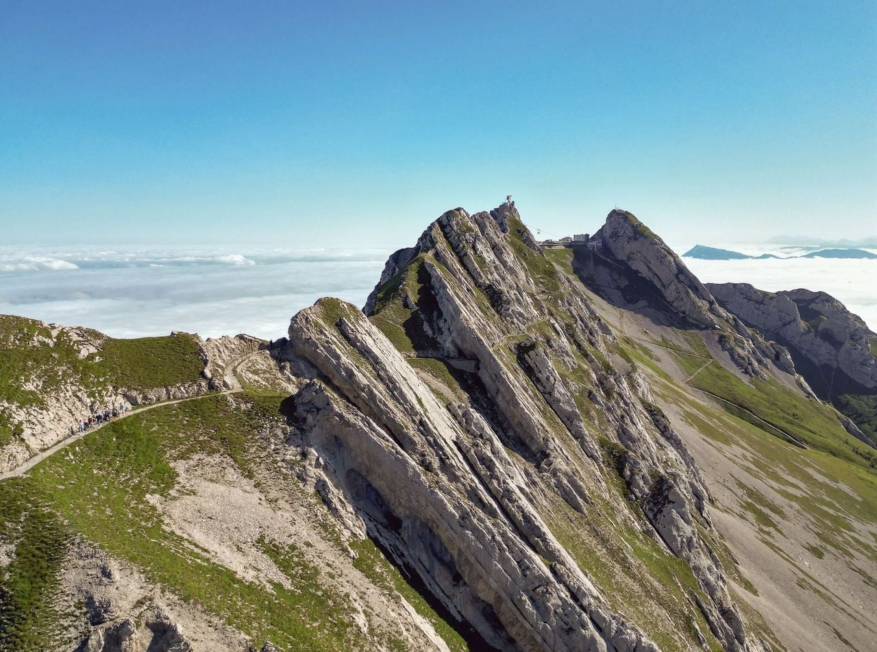 Geführte Wanderung auf den Pilatus mit Grillerlebnis – inklusive Pilatus Ticket
