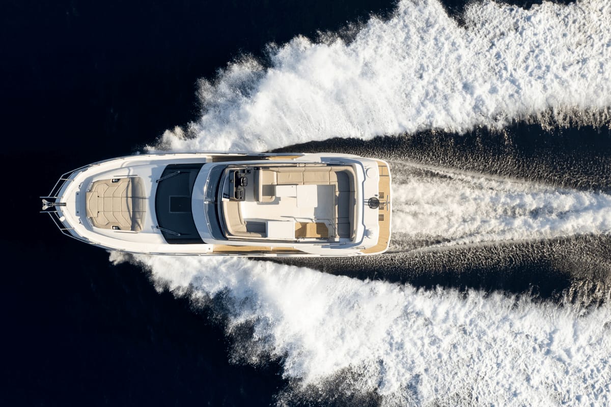 “Event-Night Yachtcharter” mit Skipper