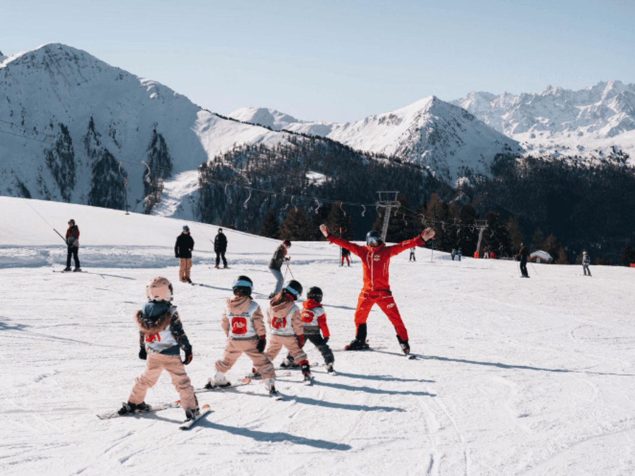 Ski school group for children aged 3 to 5 in Veysonnaz