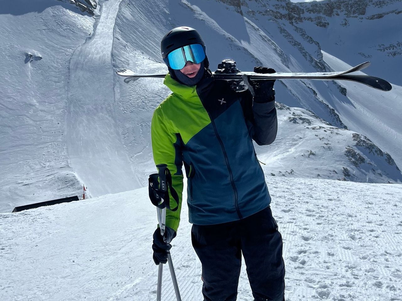 Private ski lessons for adults aged 16 and up in Gstaad