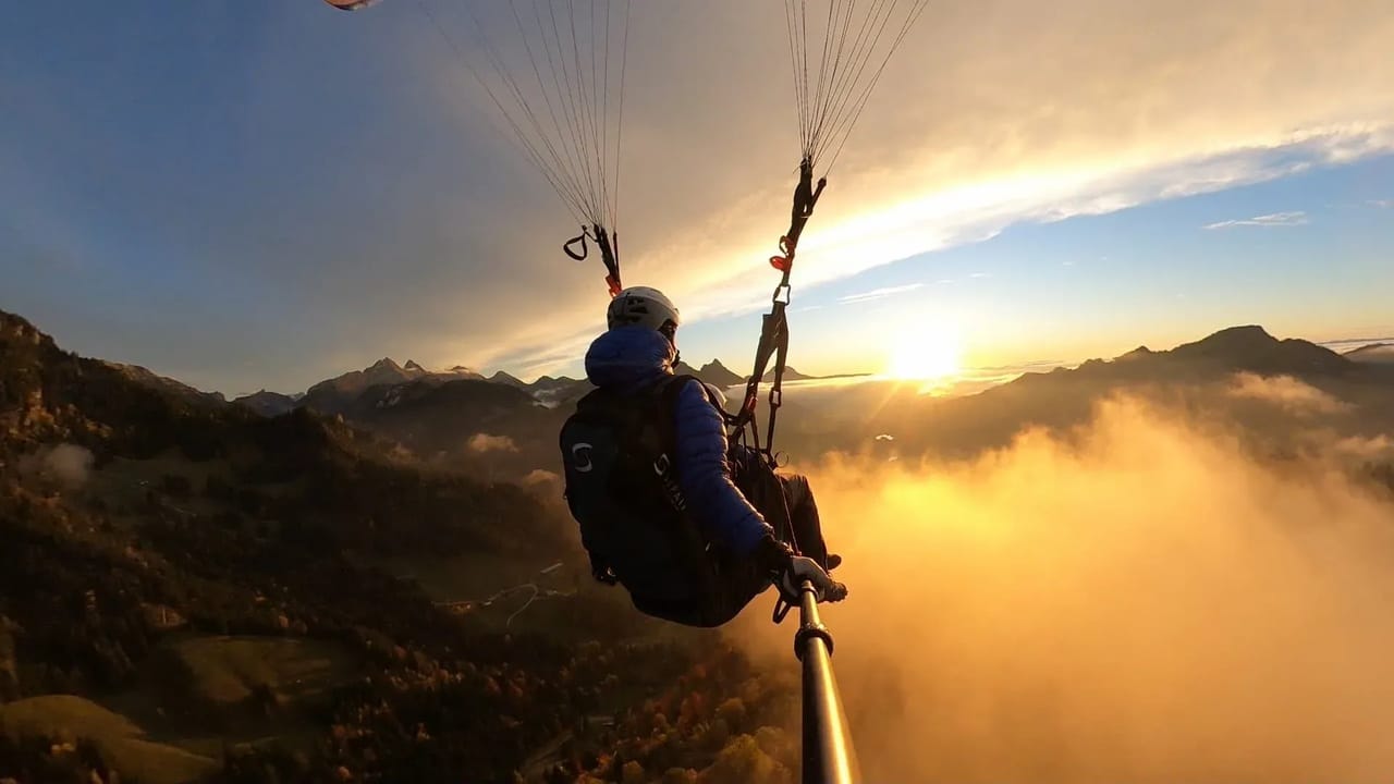 Tandem paragliding flight in Vercorin over the Rhône Valley