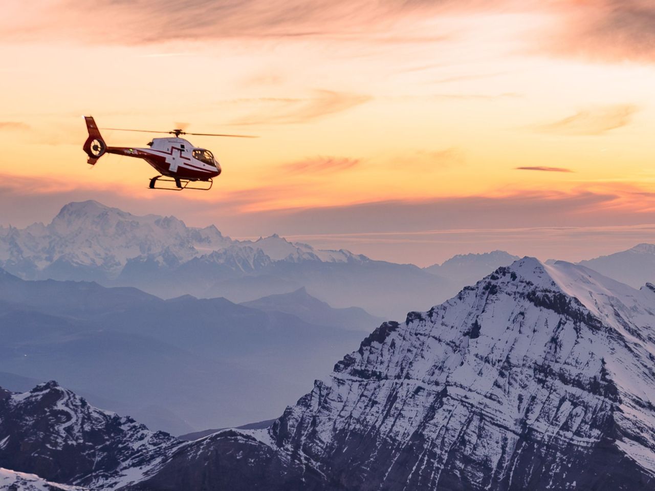 Helikopter Flug Vierwaldstättersee mit Dessert in Villa Honegg ab Pfaffnau