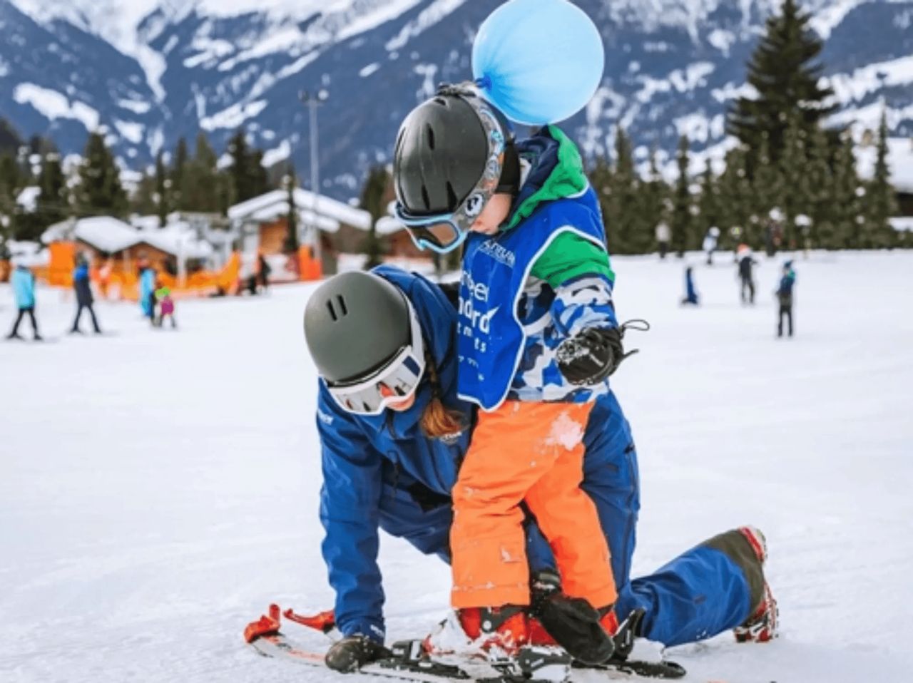 "Eisbären Club" Skischule halber Tag Kinder 3-5 Jahre in Zermatt