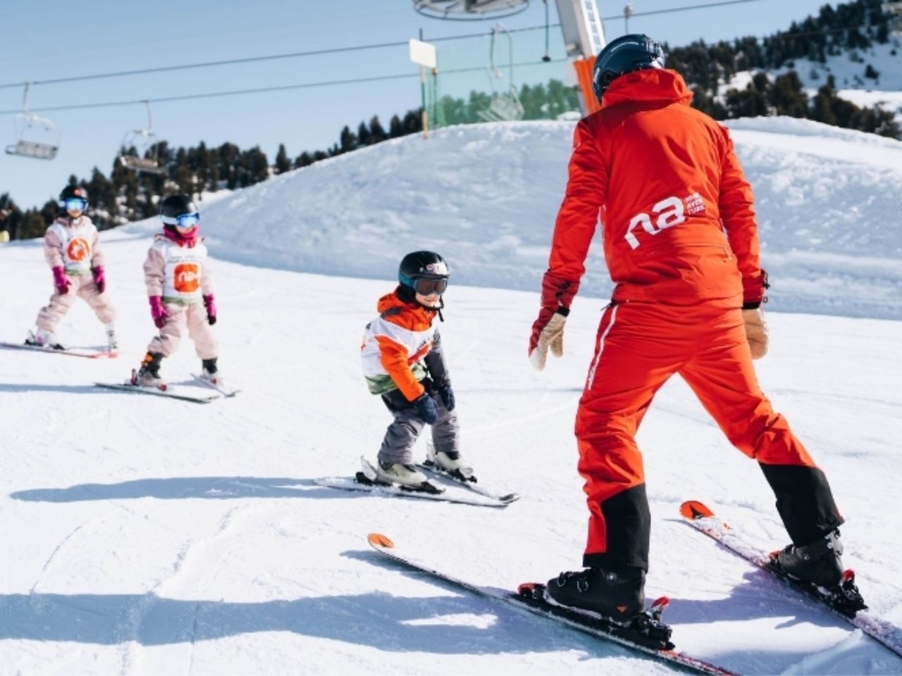 Ski school group for children aged 3 to 5 in Veysonnaz