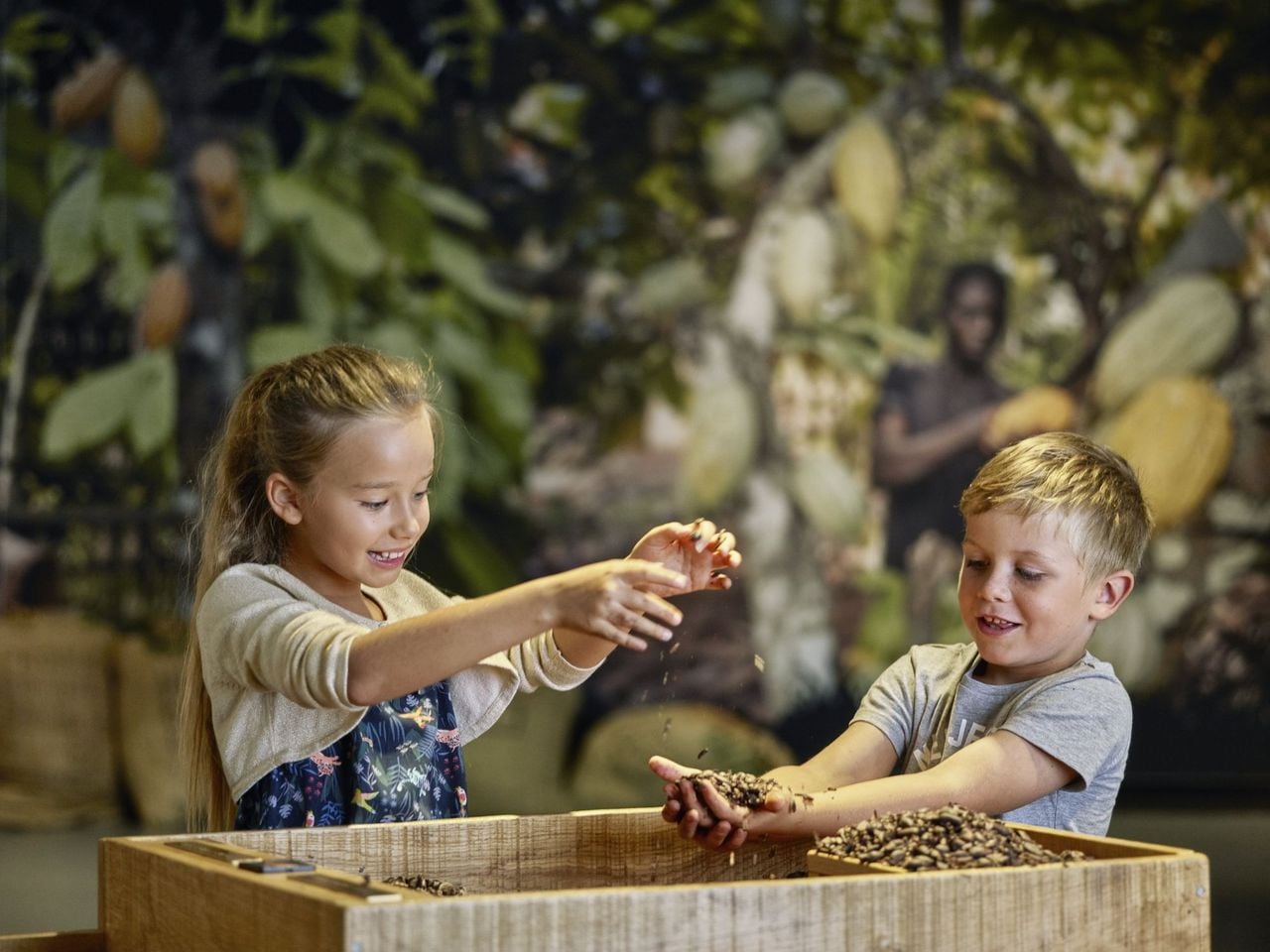 Ab Lausanne: Bustour Gruyères und Schokoladenfabrik 