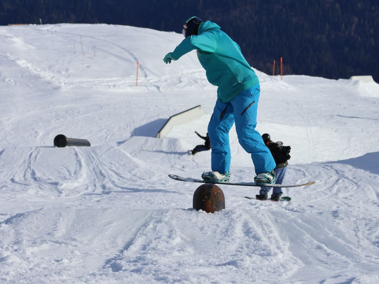 Private advanced snowboard lessons in Laax