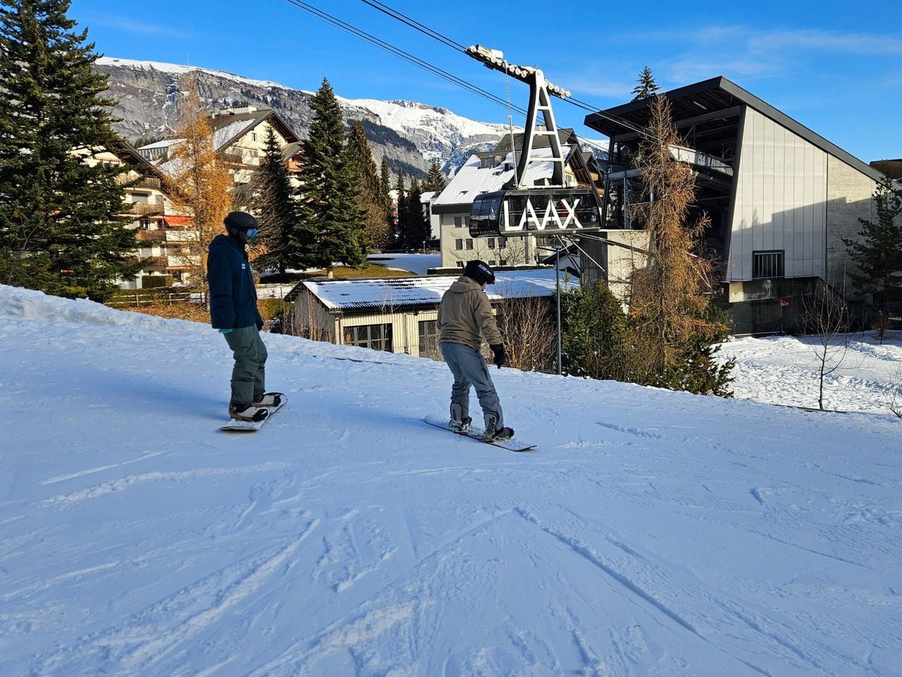Private advanced snowboard lessons in Laax