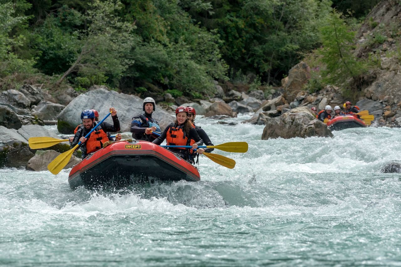 Giarsun Schlucht Rafting auf dem Inn im Engadin
