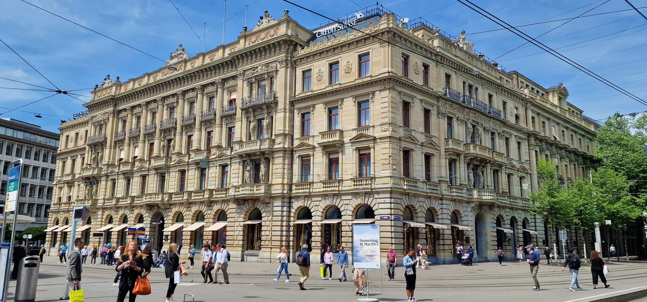 Zurich city tour in an open panorama bus