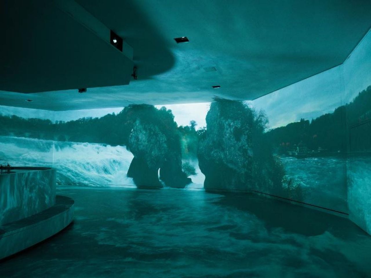 Ticket “Rhyality” immersive Ausstellung am Rheinfall