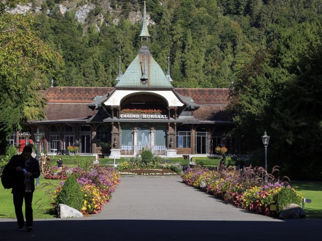 Ab Zürich: Tagestour Seen, Berge und Abenteuer