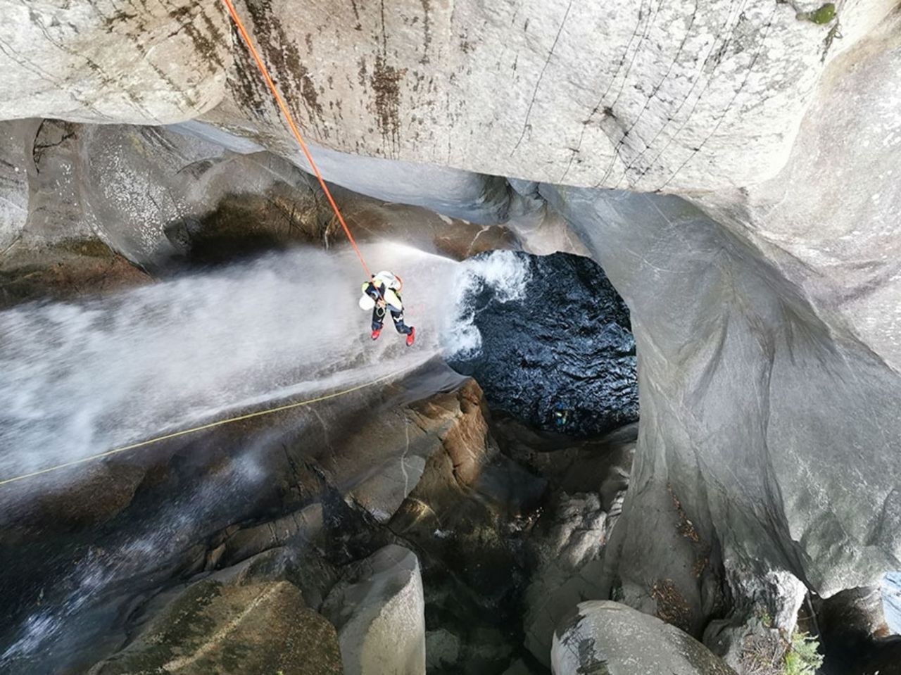 Legendary canyoning camp in Sementina: several days in Ticino