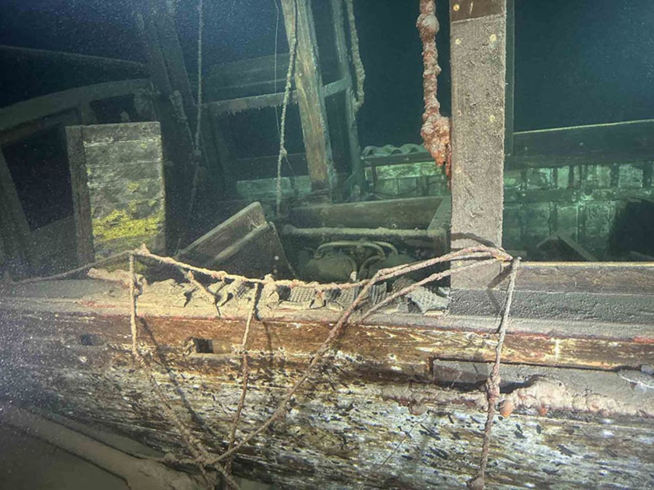 Private U-Boot Tauchfahrt zum Wrack Bürgenstock