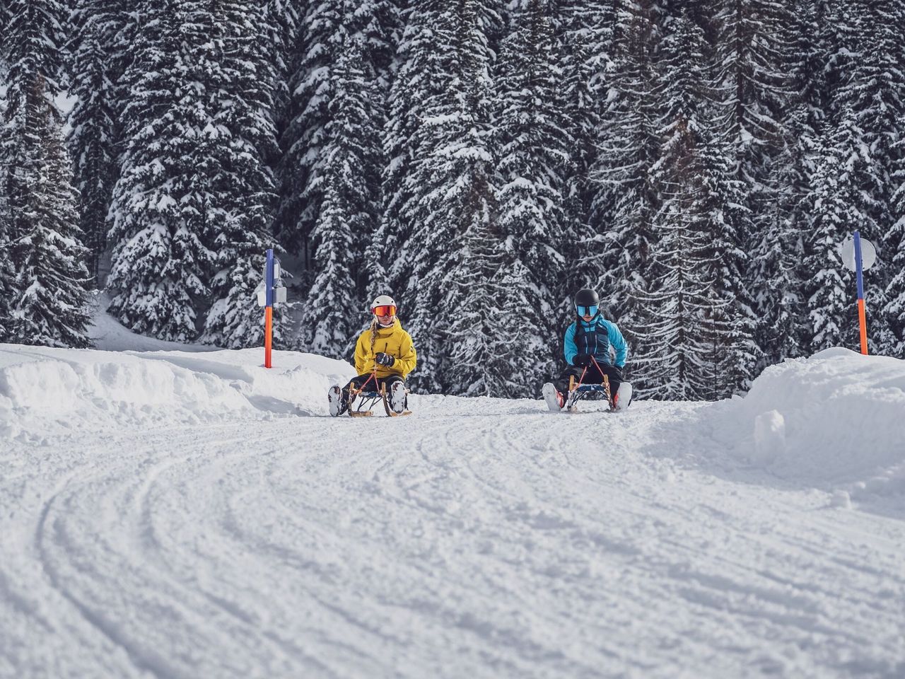 Evening sledding at Rinerhorn incl. a single ticket and fondue.