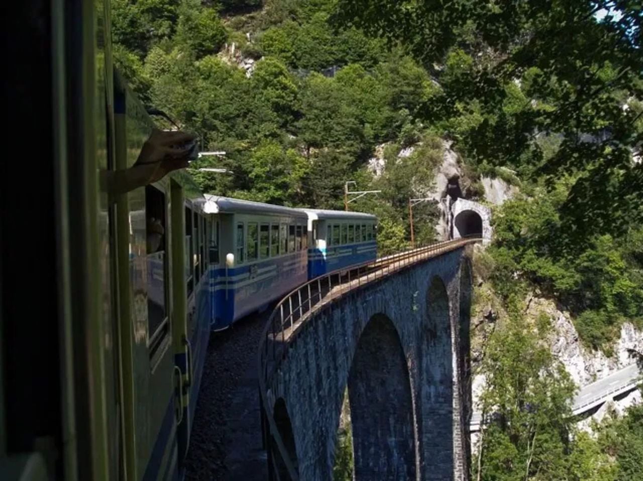 Ab Zürich: Hardcore-Tour für Eisenbahnfans - 4 Panoramazüge an einem Tag
