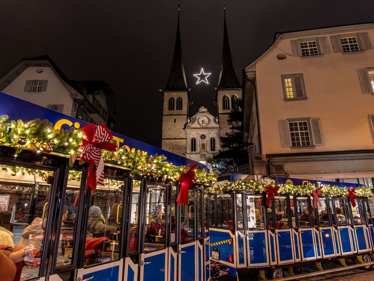 Christmas Train Lucerne - a festive city tour through Lucerne