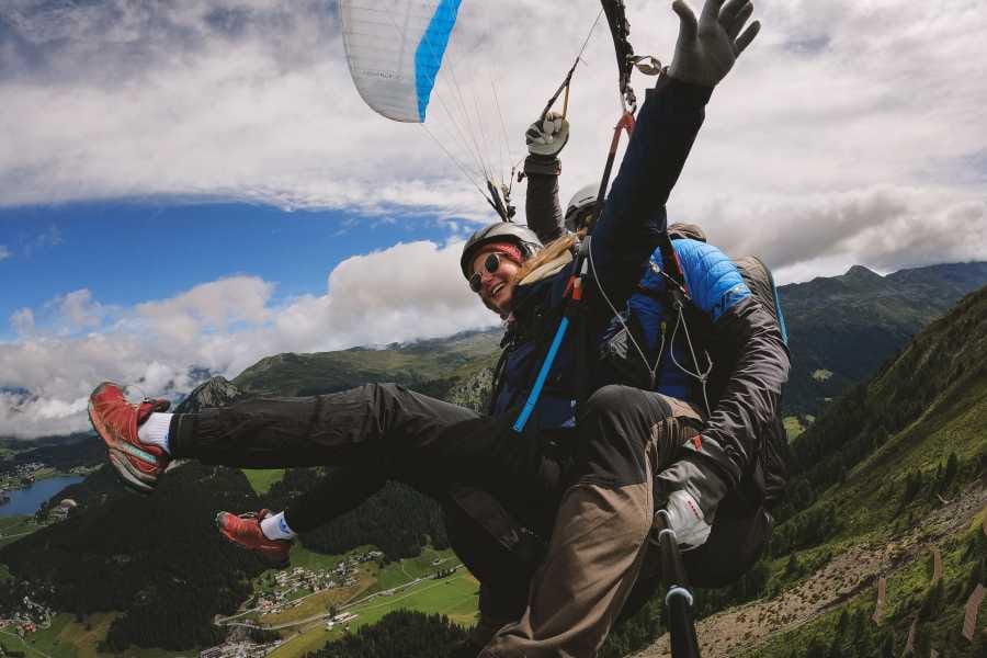 Halber Tag Gleitschirmfliegen Klosters