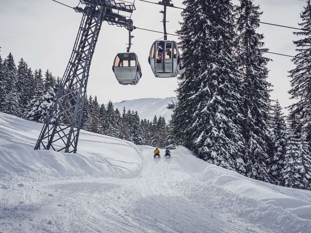 Einzelticket Abendschlitteln am Rinerhorn inkl. Fondue und Schlittenmiete