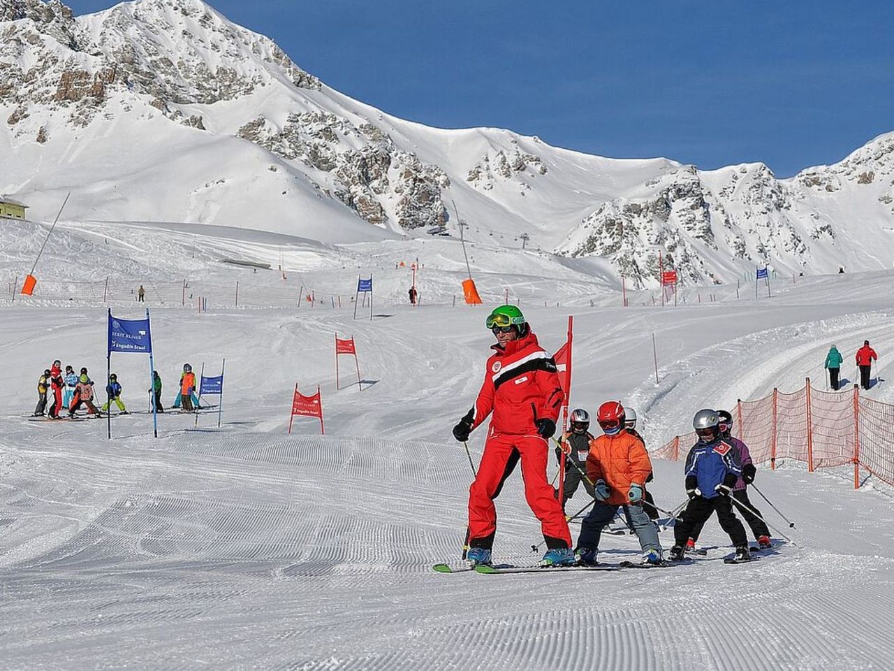 Skischule Kinder 4-15 Jahre in Scuol