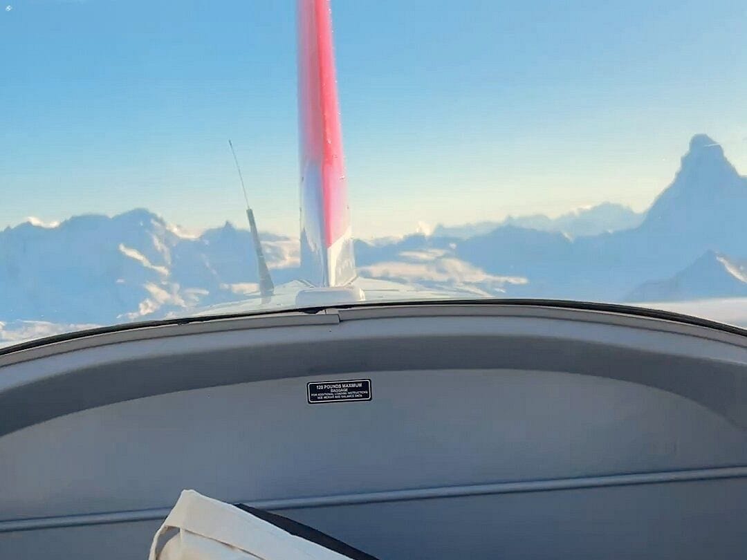 "Alpine Odyssey" 150 min Rundflug ab Buochs