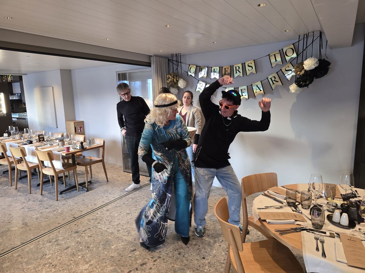 “Unseen Future Classic” Krimidinner für grosse Gruppen in Zürich