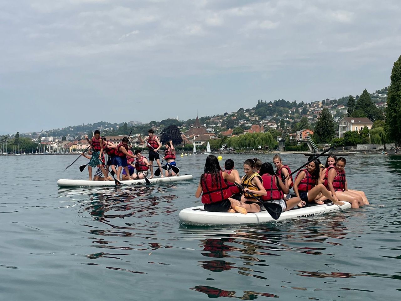 Teambuilding SUP Tour auf dem Genfersee