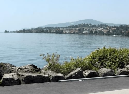 Visite guidée privée de Montreux, entre vieille ville et promenade au bord du lac