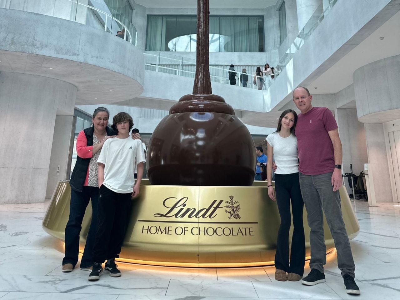 Private Führung Zürich City, Schifffahrt und Lindt Home of Chocolate