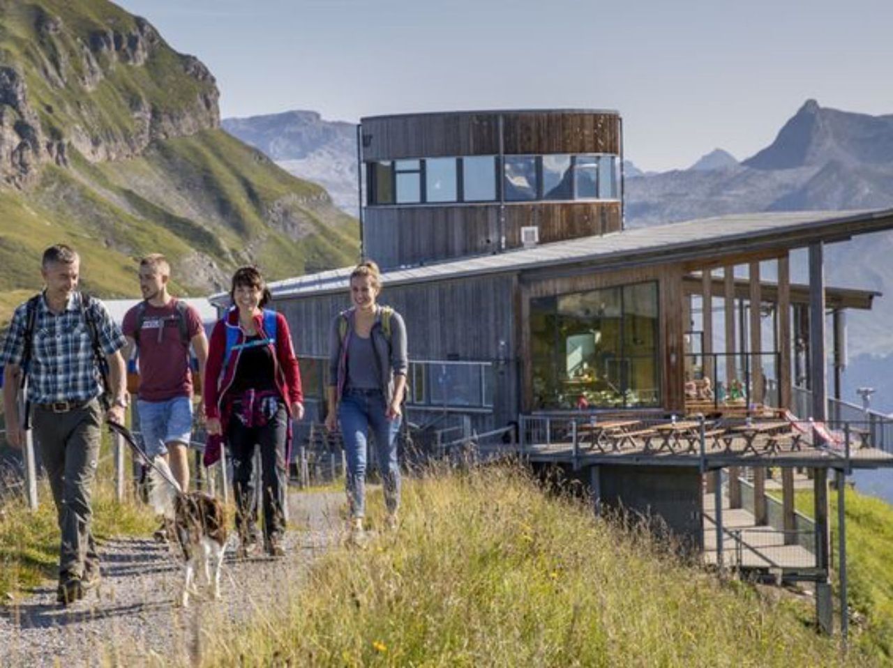 Frühstücksbuffet im Panoramarestaurant Alpen tower